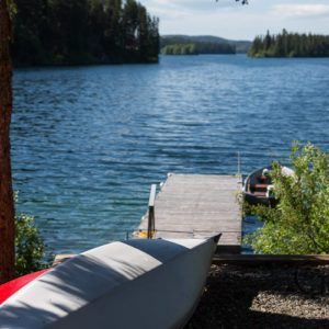 Camping in Kanada Bridge Lake Cottonwood Bay Resort